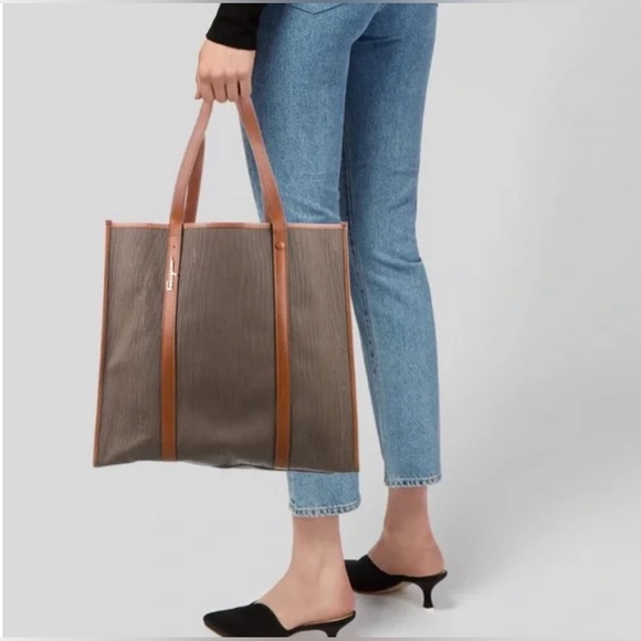 Salvatore Ferragamo Tote Bag with Pouch - Picture 15 of 15